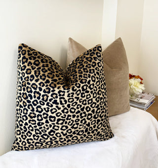 Black Gold Leopard Velvet Throw Pillow