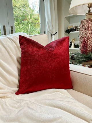 red velvet single with throw