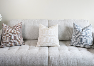 Choosing Pillows for a White Couch