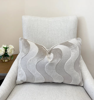 Pearl Flow Velvet Throw Pillow