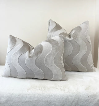 Pearl Flow Velvet Throw Pillow