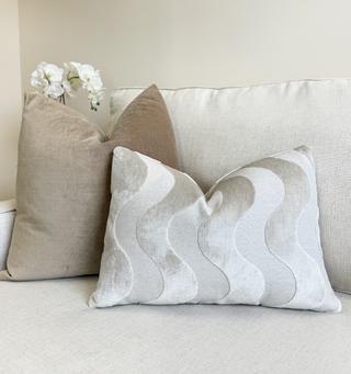Sand Flow Velvet Throw Pillow