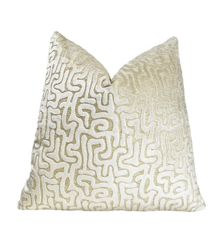 Cream and white throw pillows clearance