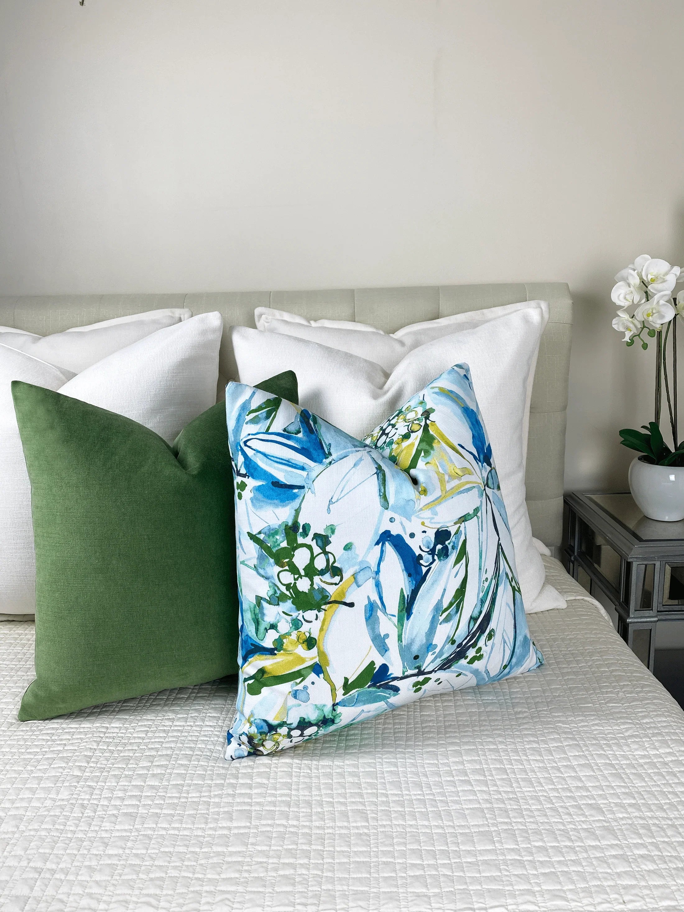 Moss Green Velvet Throw Pillow – Smithy Home Couture