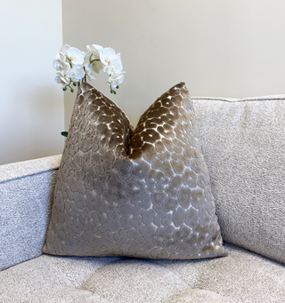 Mushroom Leopard Velvet Throw Pillow