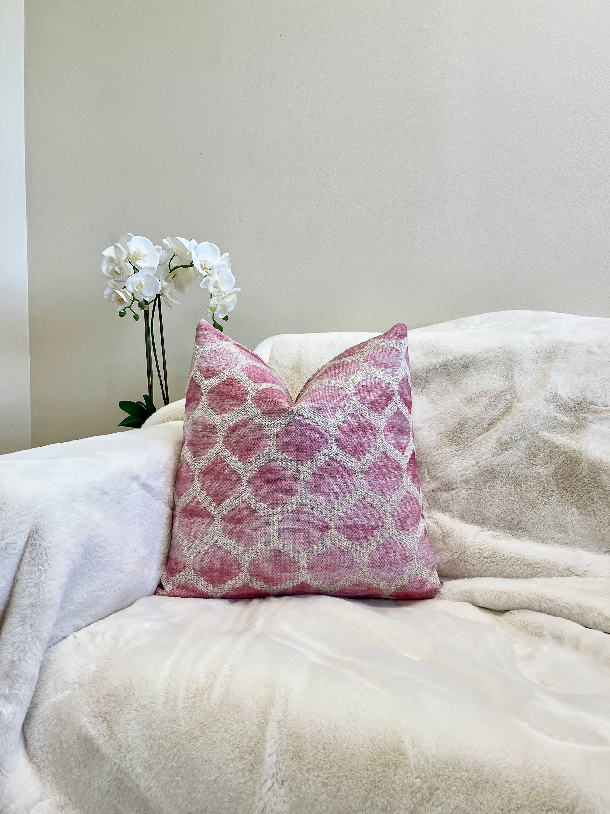 https://smithyhomecouture.com/wp-content/uploads/2022/07/Pink-and-Cream-lattice-couch.png